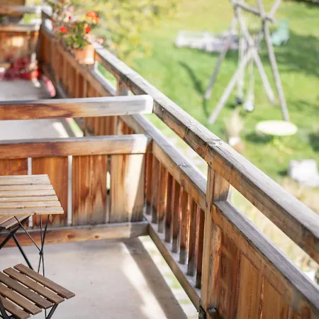 2 Pieces Avec Balcon & Parking A 300m Des Pistes - Piscine, Wi-fi Et Jardin - Fr-1-762-13 *